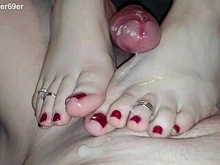 best footjob from italian wife with oiled feet