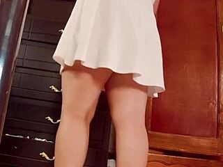 偷窥丰满阿根廷妹换衣隐秘镜头