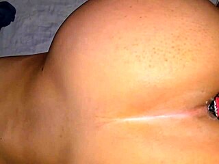 业余夫妻狗爬肛交塞肛塞紧屁眼高潮