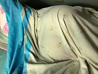 Fuck my virgin pussy hard