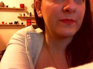 Oh, my feet are so sweaty after that intense yoga class!