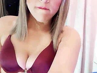 hey victor, this is zaramontoyareal dedicating this video to you... i shoved a 60cm enormous huge dildo deep inside me!