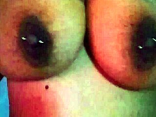 变身小骚货！大奶拉丁妹独玩假屌