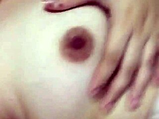 Filipina Girlfriend Loves Being Horny!