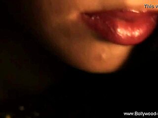 黑发美女印度舞裸体挑逗沉醉诱惑快感