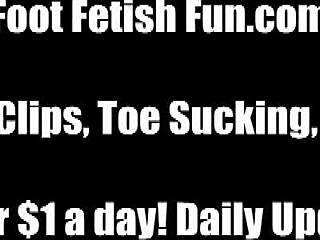 i love when you worship my feet and i'll make you cum so good