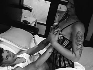 年轻哥伦比亚情侣卧室无套猛操