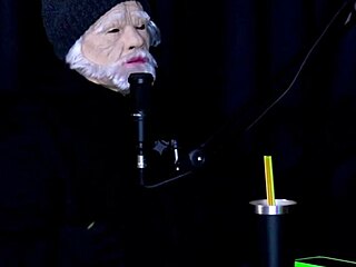 Stunning Blonde Milf Tifany Rocha Delivers Wild Naughty Interview in Swingers Casting with Vovô Moai