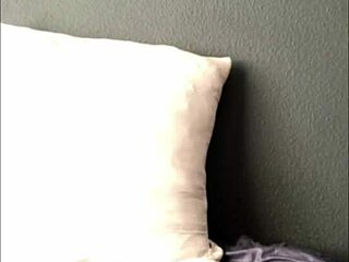 黑人18+少女巨乳喷水骚穴狂潮