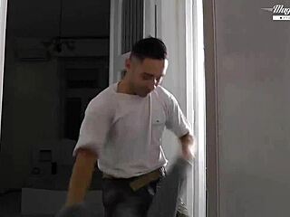 匈牙利辣妹Ria Rodrigez深喉骑乘女上位