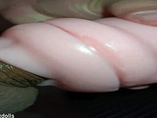 trailer kissy me hace una mamada