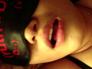 Chinese 18+ slut sucks fucks naked hard