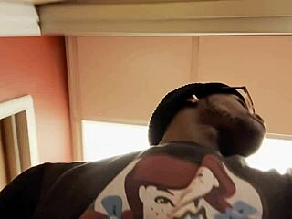 经理Bigdaddykj粗暴黑人大屁股黑白交预览