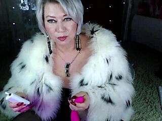 wanna see this mature bitch orgasm with dildo in fur coat screaming wet