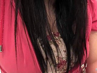 丰满日本大奶少女无码JAV乳交