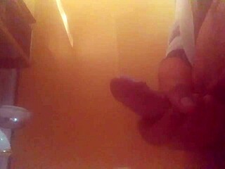 AMATEUR ARGENTINIAN BUENOS AIRES JERKOFF EXPLOSION!