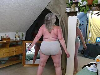  Dawnskye1962秀內褲巨乳自慰噴潮